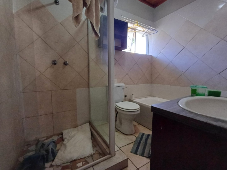  Bedroom Property for Sale in Wilkoppies North West